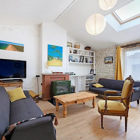 La Maison Pierres Et Casa vacanze *